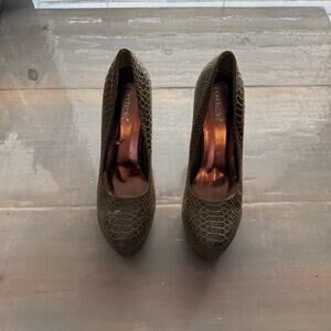 Shoedazzle Green Marisol Snakeskin Heels Sz 9